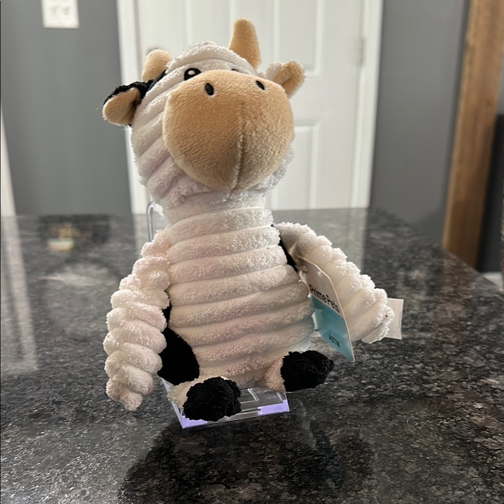 Prime Pets Dog Toy Adorable Cow Plush Squeaky Toy 8” x 6” NWT Farm Animal Friend - Picture 2 of 9
